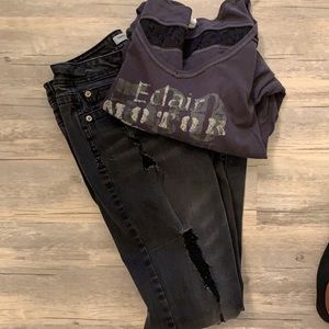 Rue 21 Skinny Jeans Distressed gently worn!